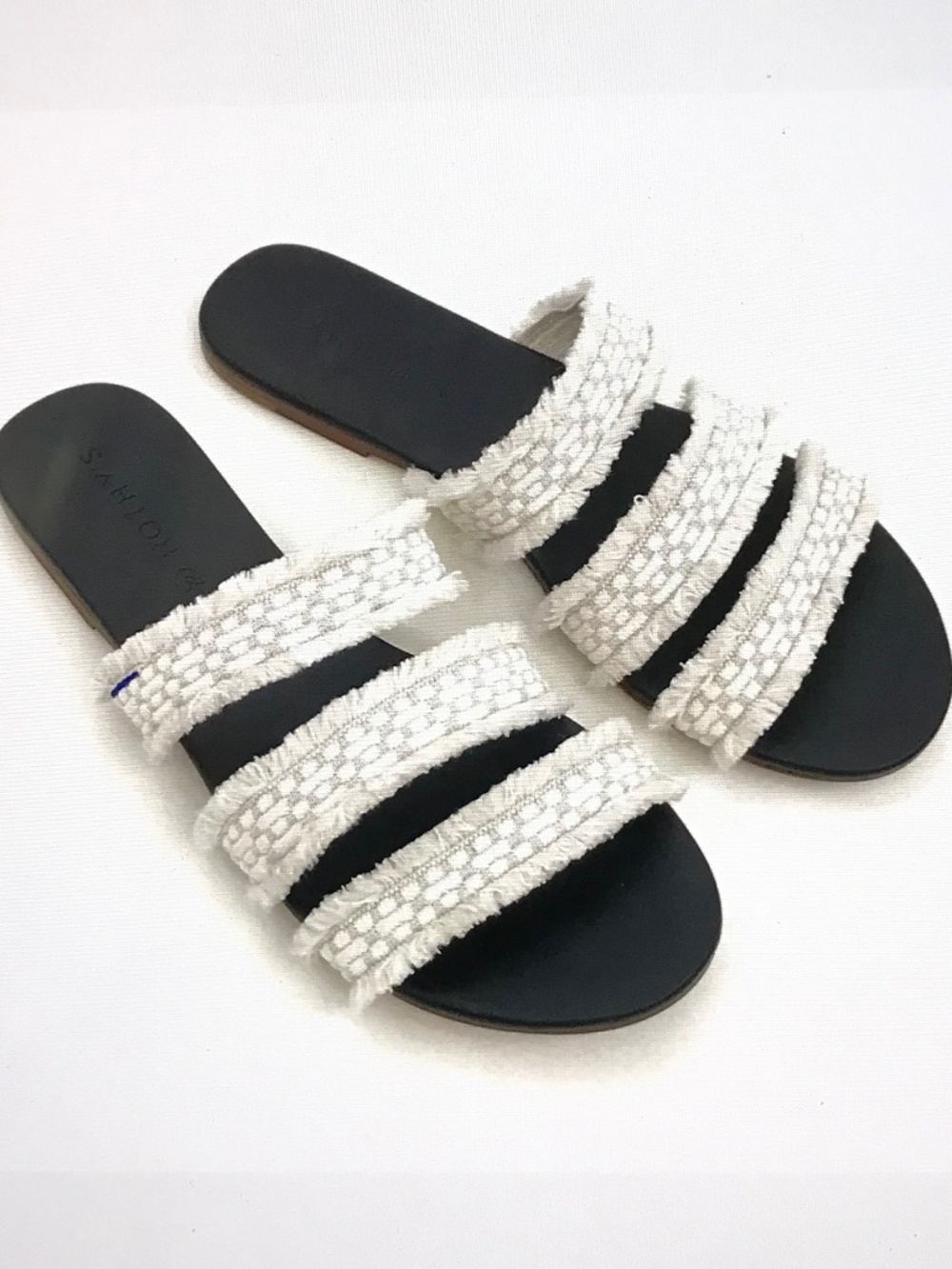 ROTHY’S Fringe Sandals Sea Shell Women’s Size 8.5